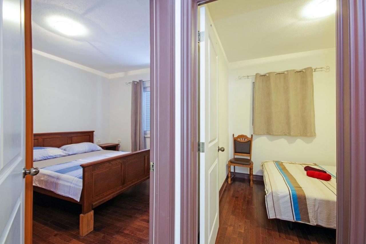 Apartmani Cezar Makarska Ngoại thất bức ảnh